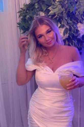Olivia, 25 år
